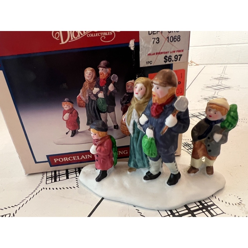 1992 Lemax Dickensvale Porcelain Family Carrying Tree Christmas Village